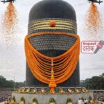 विश्वस्तर के सबसे विशाल शिवलिंग स्थापित, श्रद्धालुओं की भारी भीड़